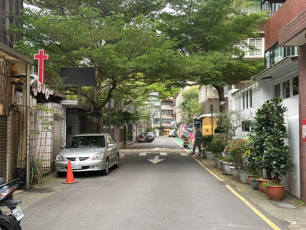 金山臨沂●庭院一樓房屋室內格局與周邊環境