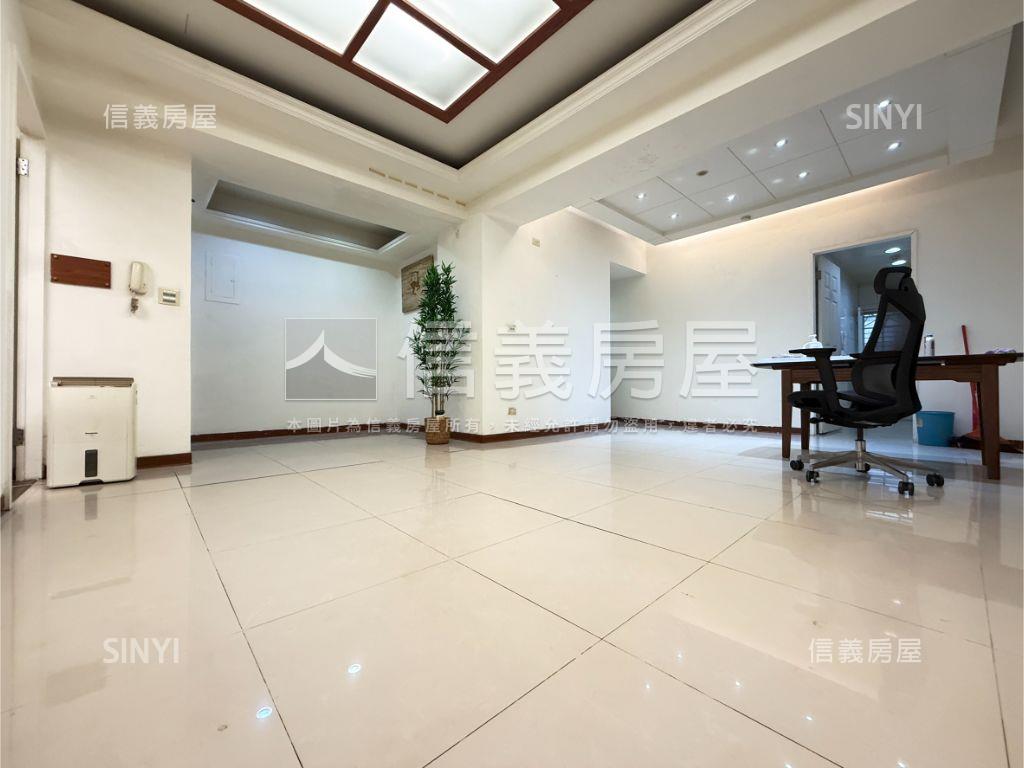 台北新都四房寬敞美宅房屋室內格局與周邊環境