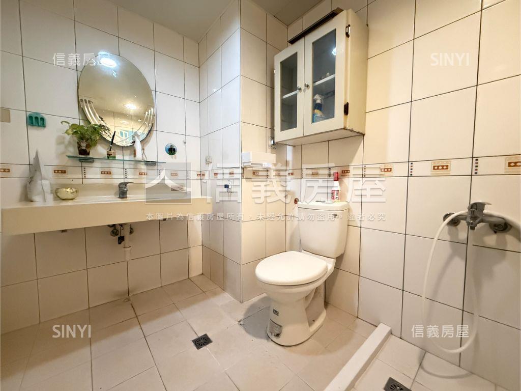 台北新都四房寬敞美宅房屋室內格局與周邊環境