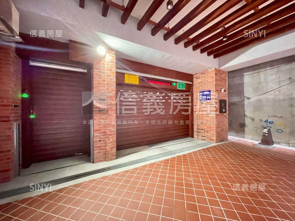 降價↓大橋綻三角窗金店房屋室內格局與周邊環境