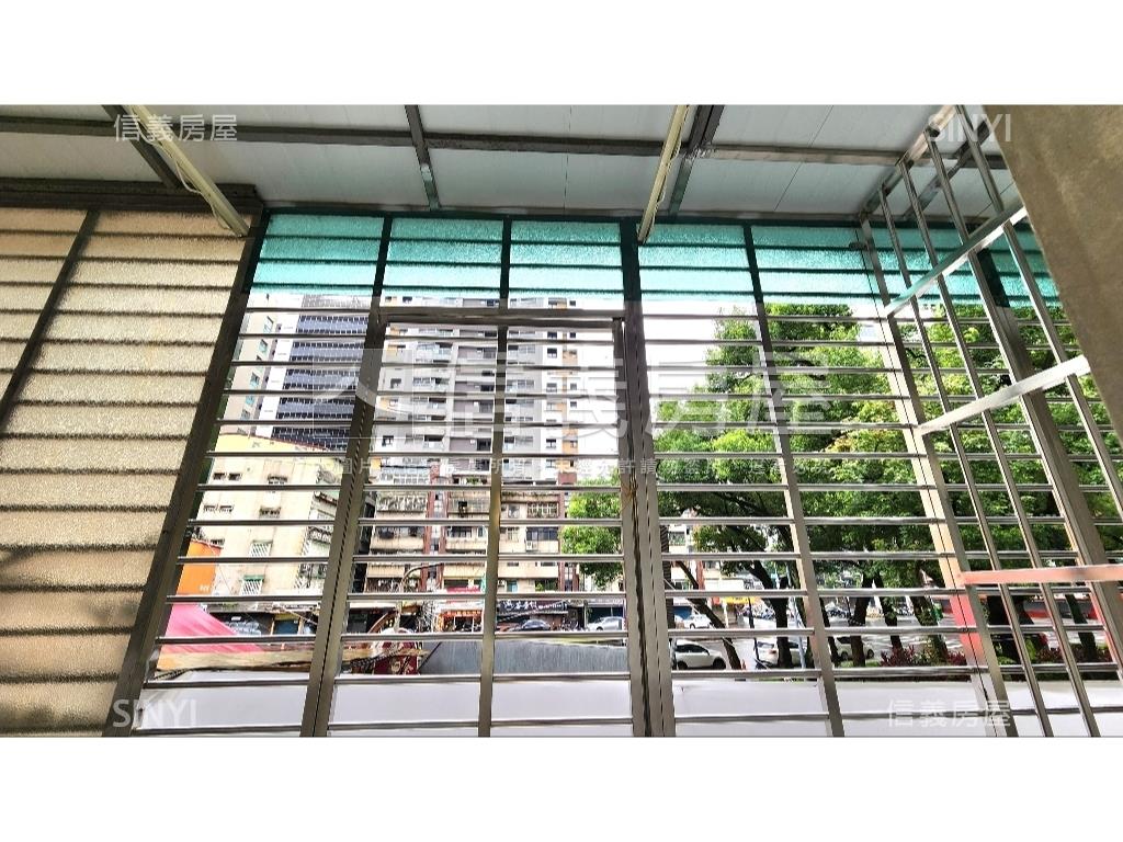 站前金滿屋二樓房屋室內格局與周邊環境