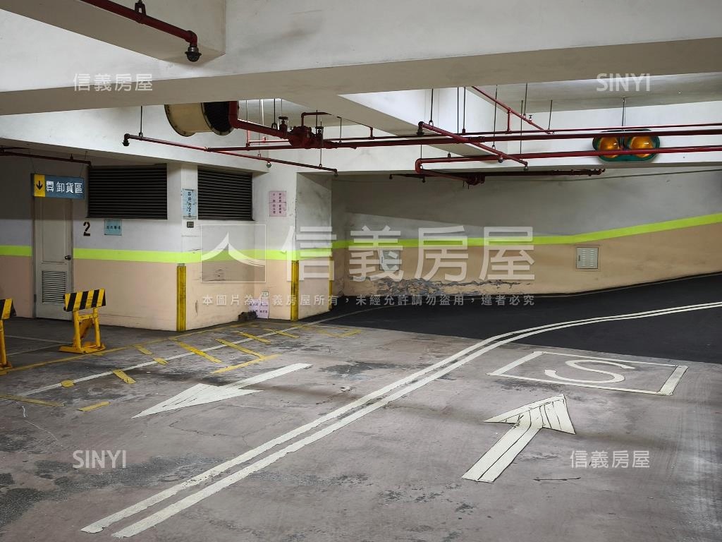 文普●稀有高樓純辦附車位房屋室內格局與周邊環境