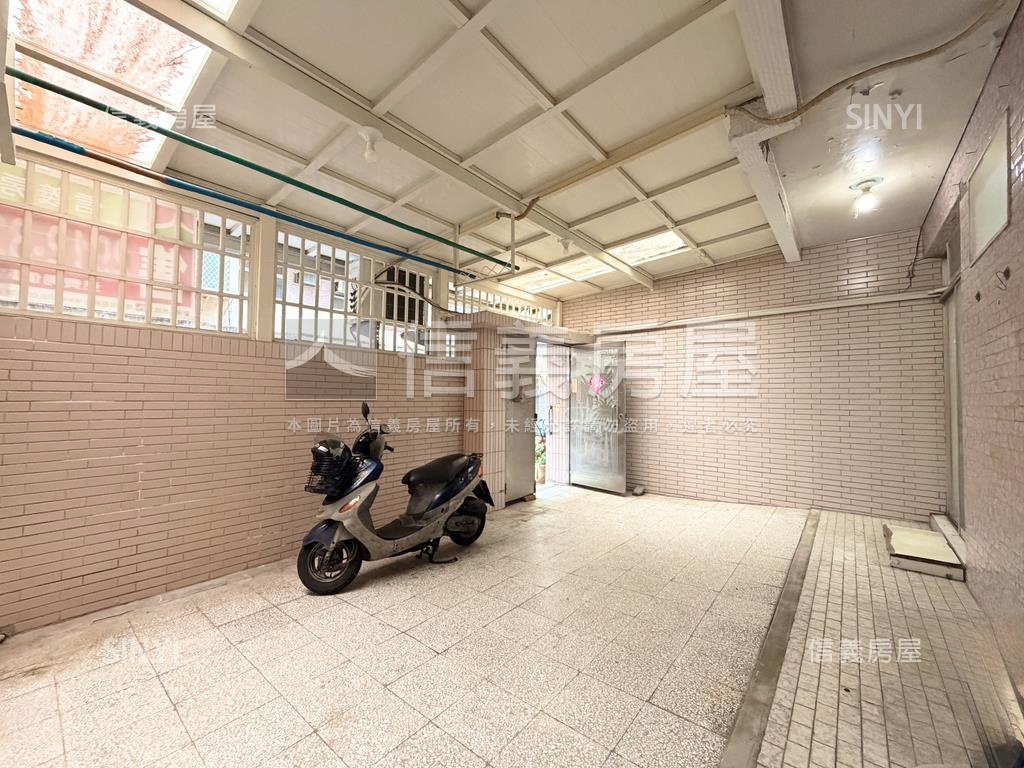 雙捷運、蛋黃區靜巷一樓房屋室內格局與周邊環境