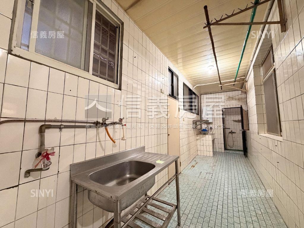 雙捷運、蛋黃區靜巷一樓房屋室內格局與周邊環境