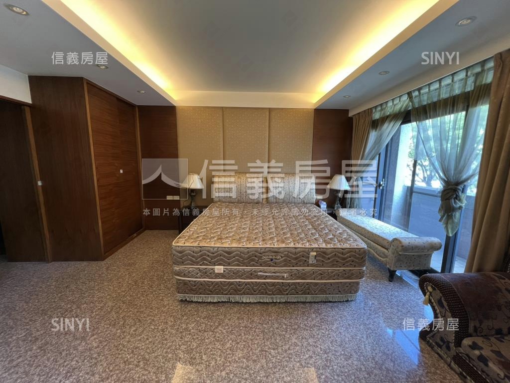 軍福公園旁透天。大器房屋室內格局與周邊環境
