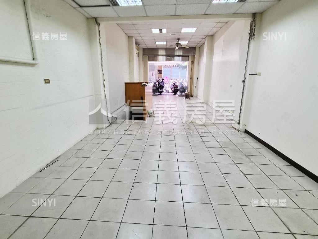 青島西街一樓店面辦公室房屋室內格局與周邊環境