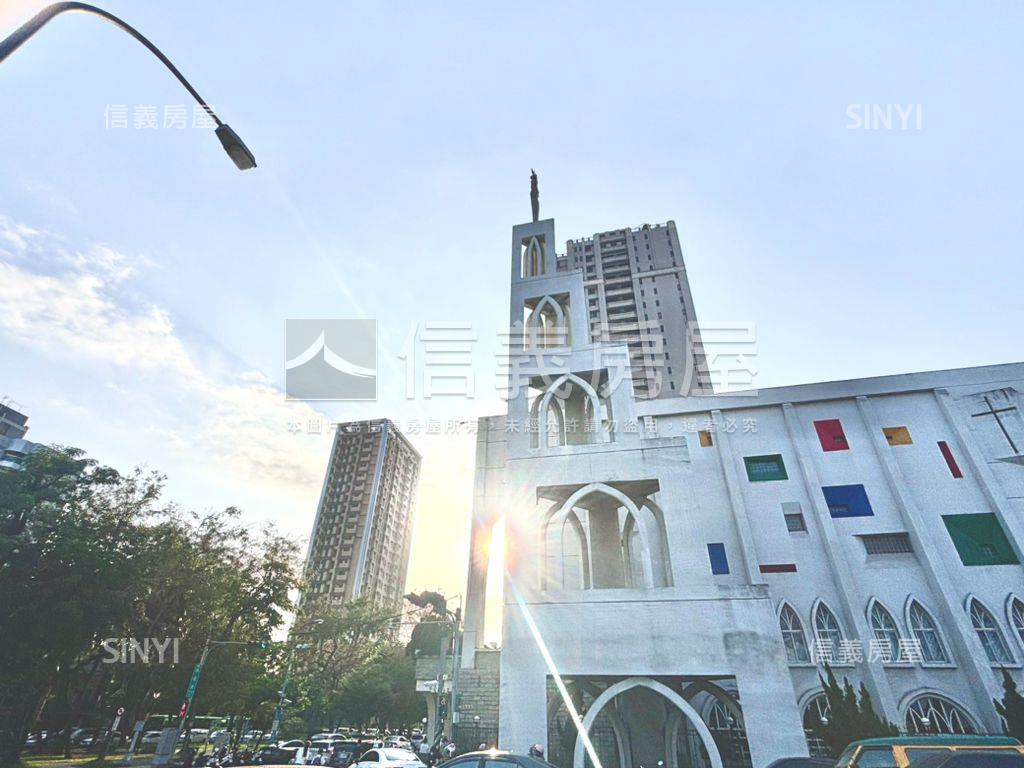 微笑之心高樓角間２房平車房屋室內格局與周邊環境