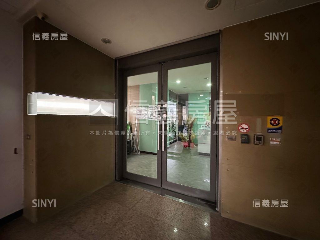 領袖天下大坪數高樓層廠辦房屋室內格局與周邊環境