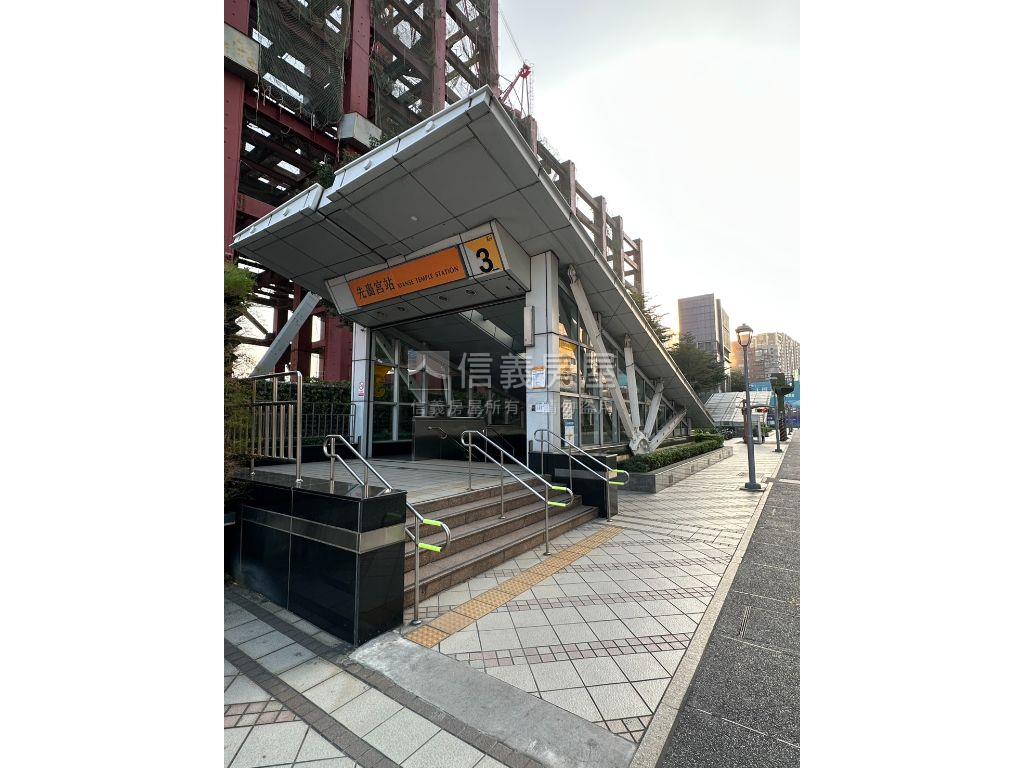 左岸市政一號三房車位房屋室內格局與周邊環境