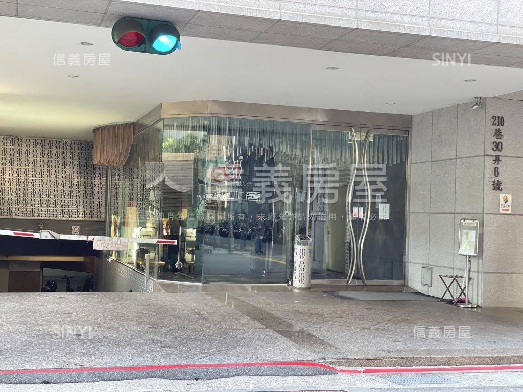 湖水裔優質兩房平面車位房屋室內格局與周邊環境