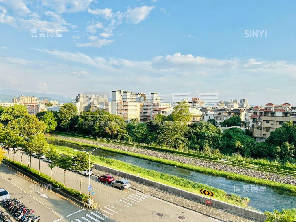 允將康泊邊間兩房附車位房屋室內格局與周邊環境