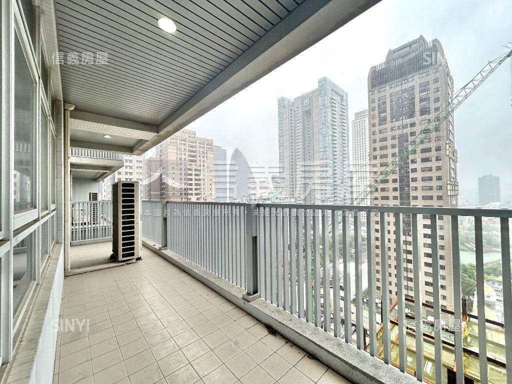 誠售市政廣場ＴＰＯＷＥＲ房屋室內格局與周邊環境