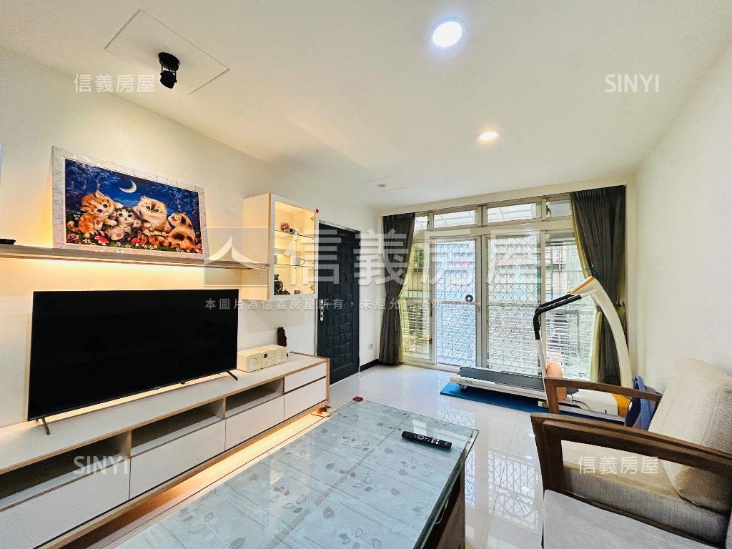 稀有兩衛小資美宅房屋室內格局與周邊環境