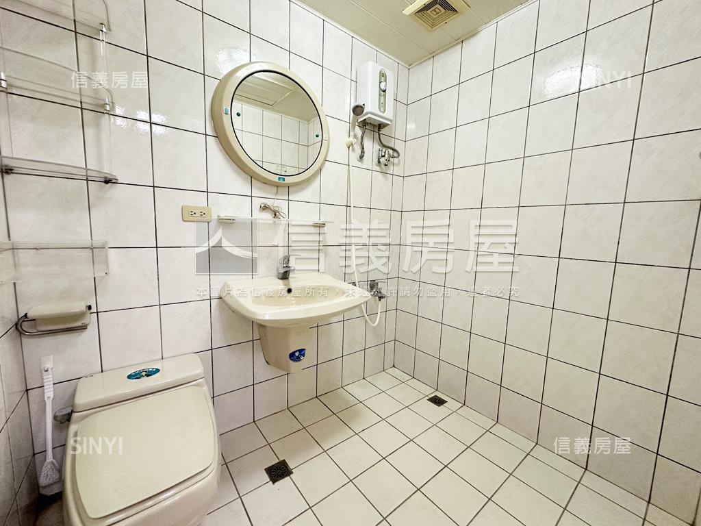 府中捷運★凱悅高樓陽台房屋室內格局與周邊環境