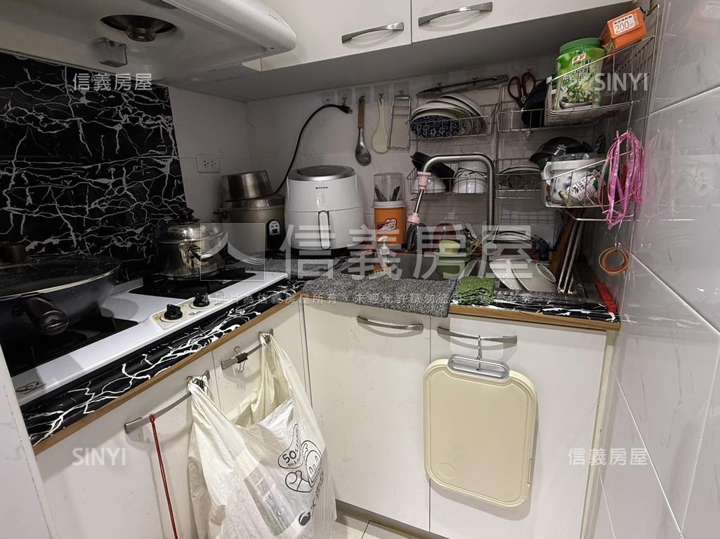 五福學區近捷運高樓美兩房房屋室內格局與周邊環境