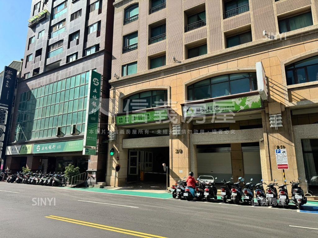 北大路燙金雙店面房屋室內格局與周邊環境