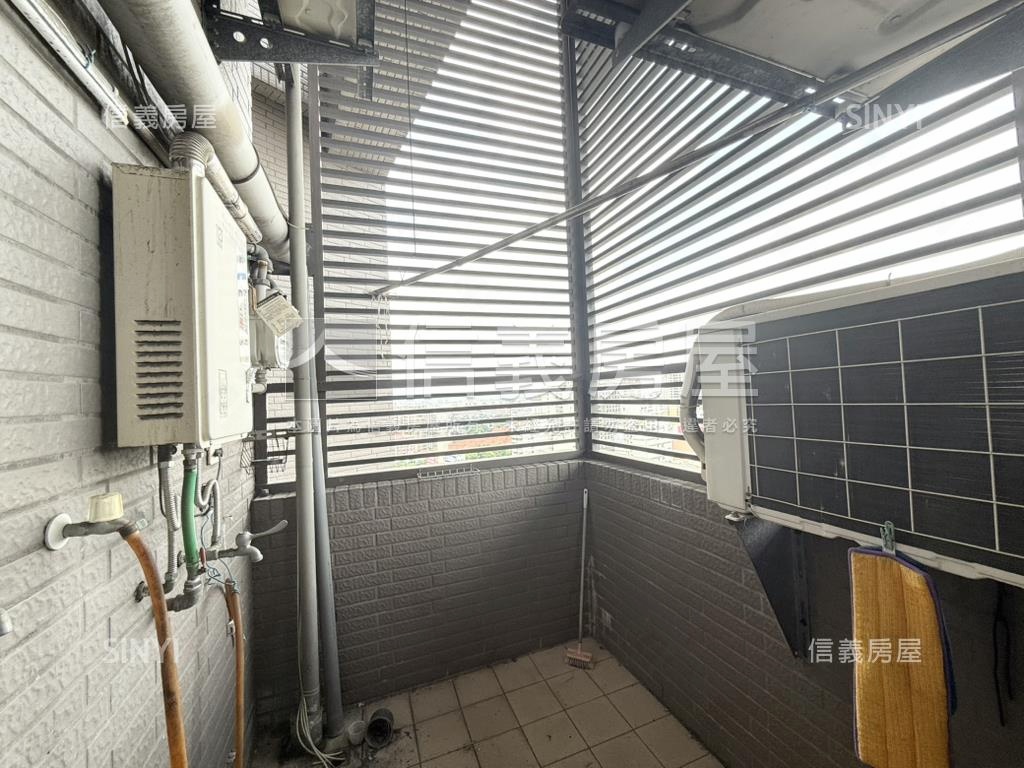 鄉林凱撒大空間視野附平車房屋室內格局與周邊環境