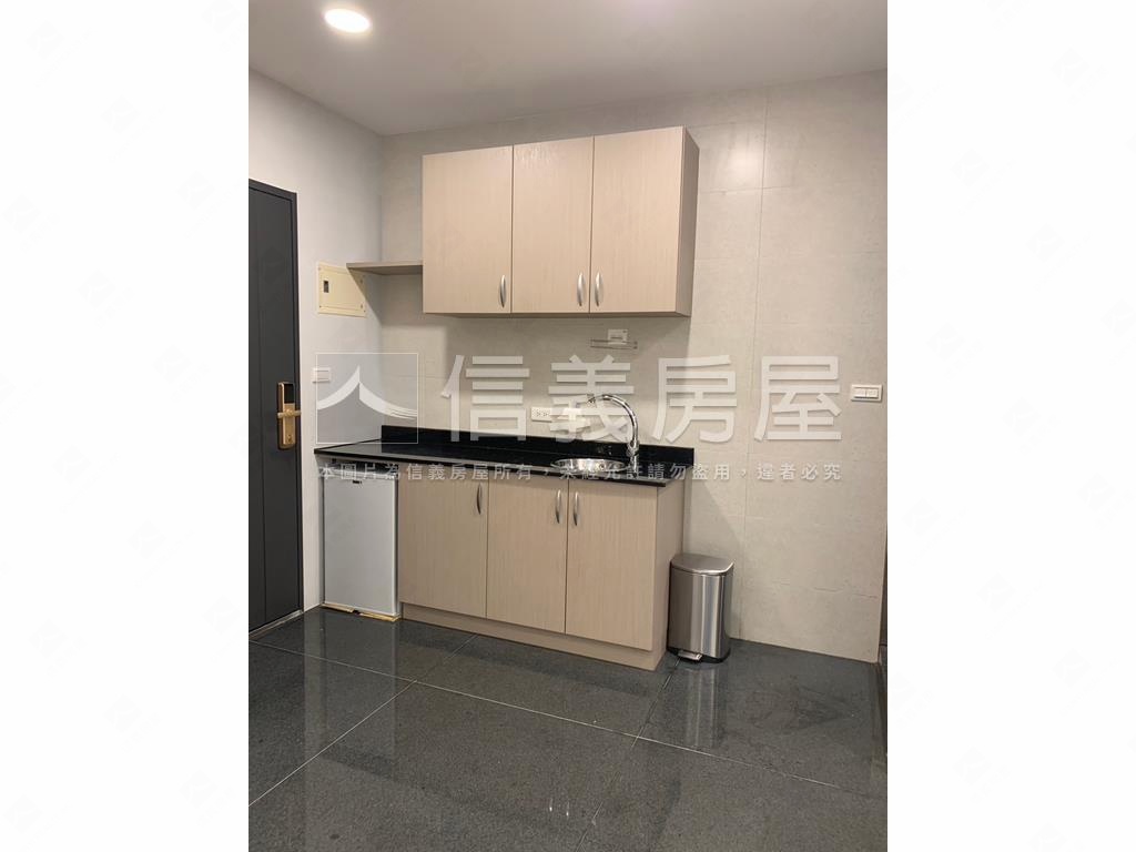 近未來捷運＊商一黃金一樓房屋室內格局與周邊環境