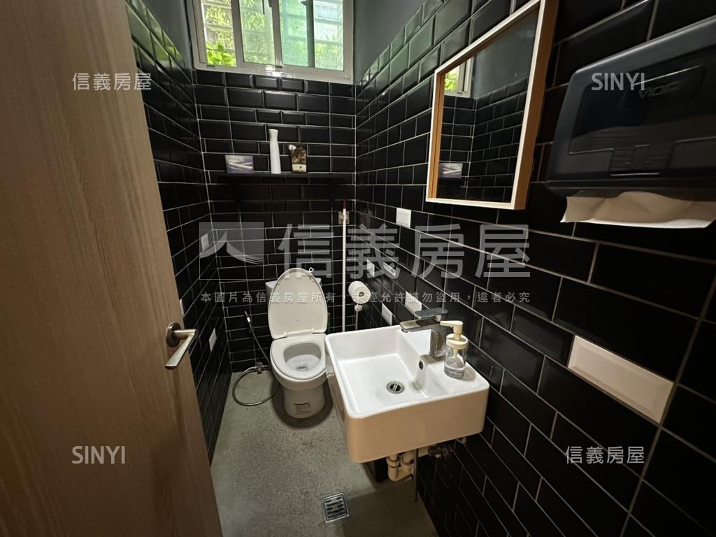 萬世美地東南向透店房屋室內格局與周邊環境