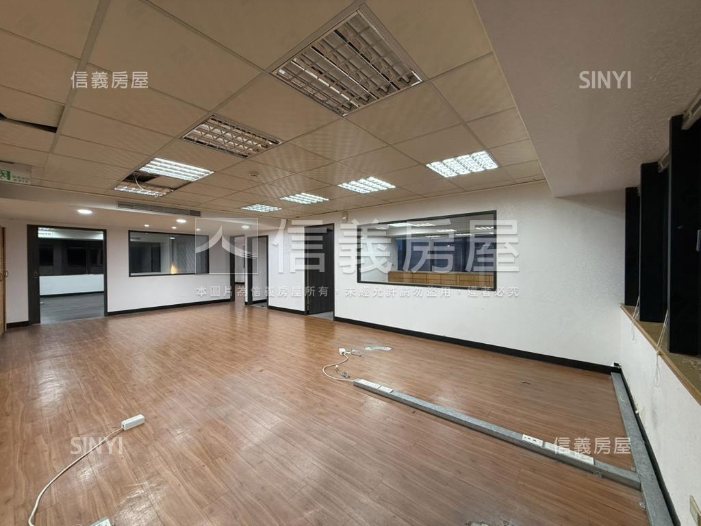 可看屋善導寺錦陽忠孝辦公房屋室內格局與周邊環境