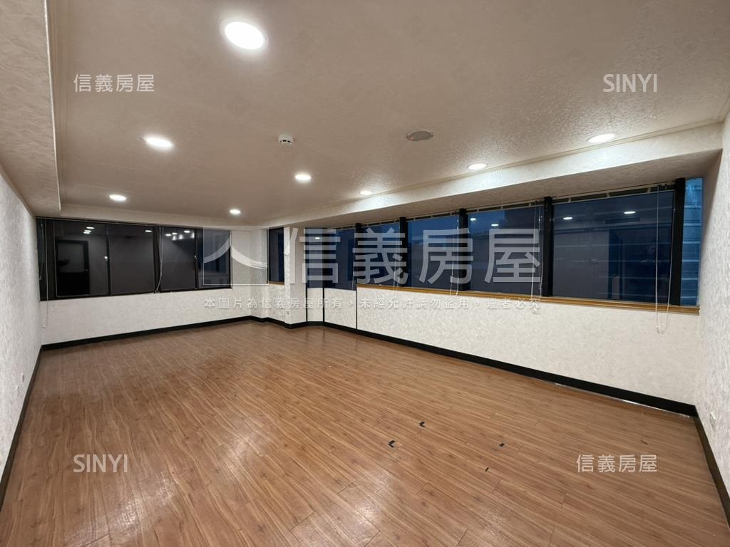 可看屋善導寺錦陽忠孝辦公房屋室內格局與周邊環境