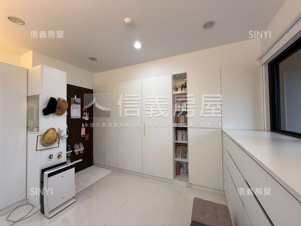 榮耀之星兩房房屋室內格局與周邊環境