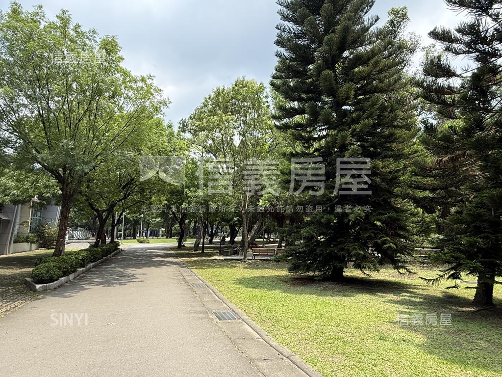 榮耀之星兩房房屋室內格局與周邊環境