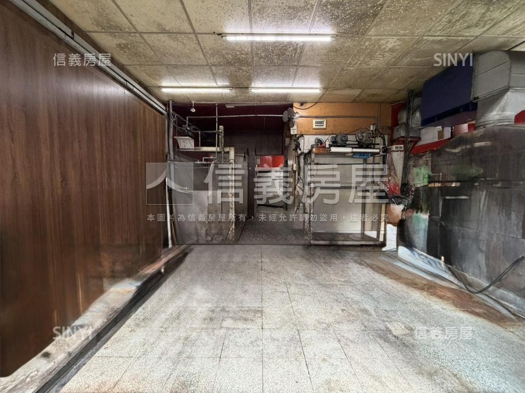 龍安中華路三角窗店面房屋室內格局與周邊環境