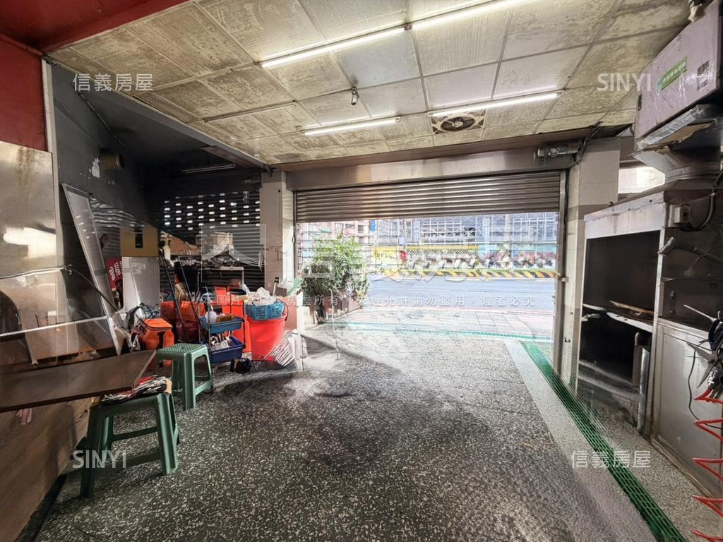 龍安中華路三角窗店面房屋室內格局與周邊環境