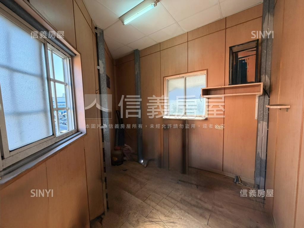 龍安中華路三角窗店面房屋室內格局與周邊環境