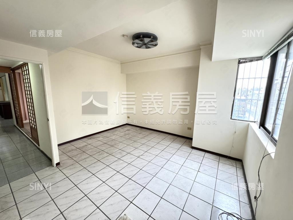中興商圈三房平車房屋室內格局與周邊環境