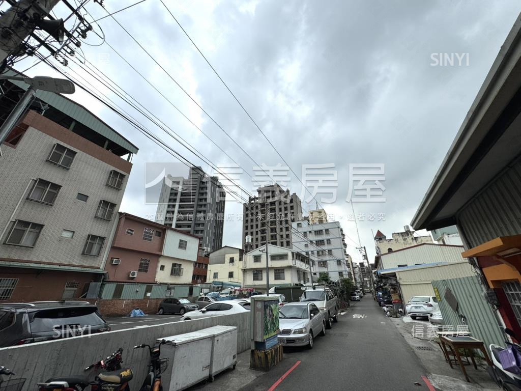 中興商圈三房平車房屋室內格局與周邊環境