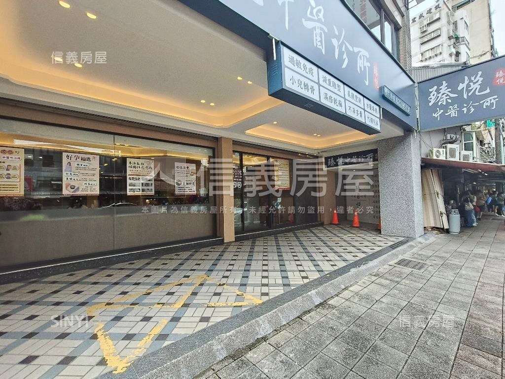 湖光市場旁人潮金店面房屋室內格局與周邊環境