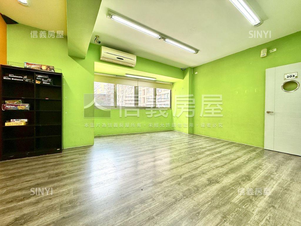 專任大墩國小順向角間透店房屋室內格局與周邊環境