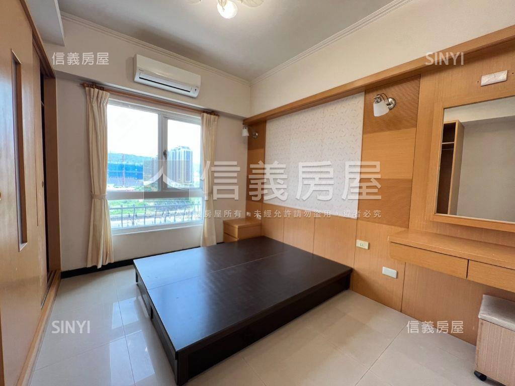 【歐洲村】景觀三房車位房屋室內格局與周邊環境
