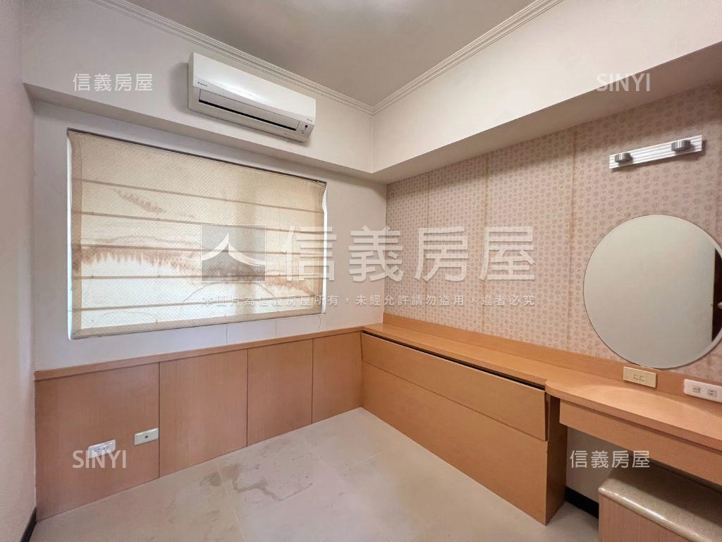 【歐洲村】景觀三房車位房屋室內格局與周邊環境