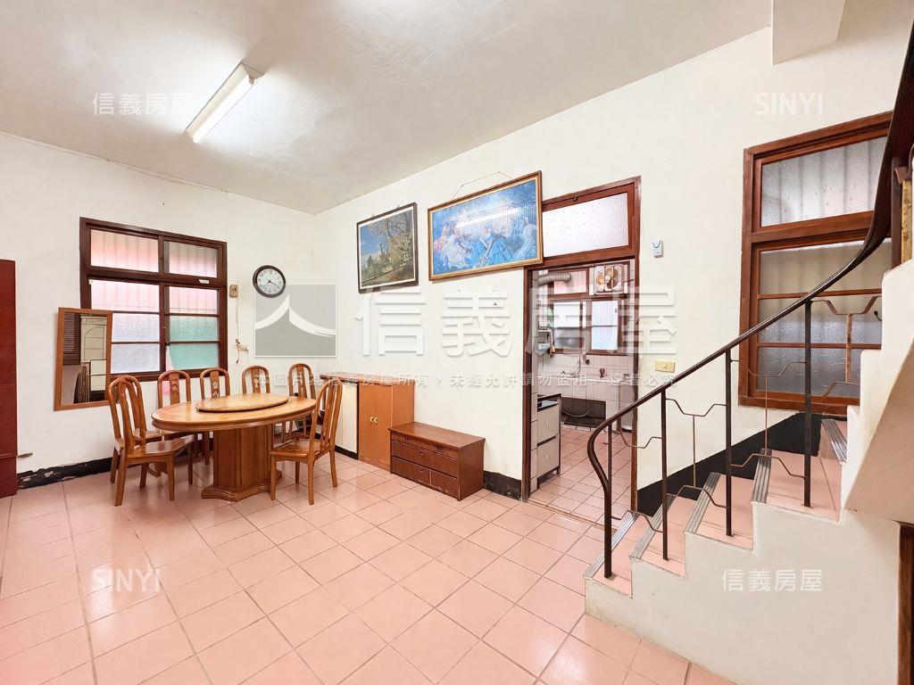 東南街透天房屋室內格局與周邊環境