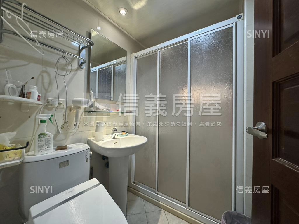 十方雲集外棟採光戶房屋室內格局與周邊環境