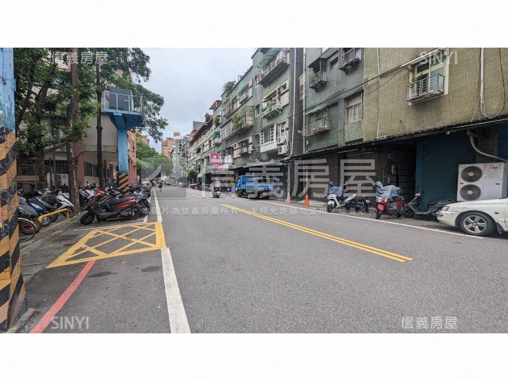 忠孝商圈稀有２樓房屋室內格局與周邊環境