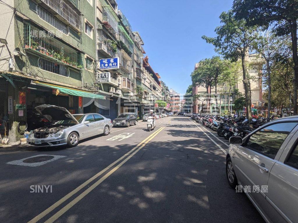 忠孝商圈稀有２樓房屋室內格局與周邊環境