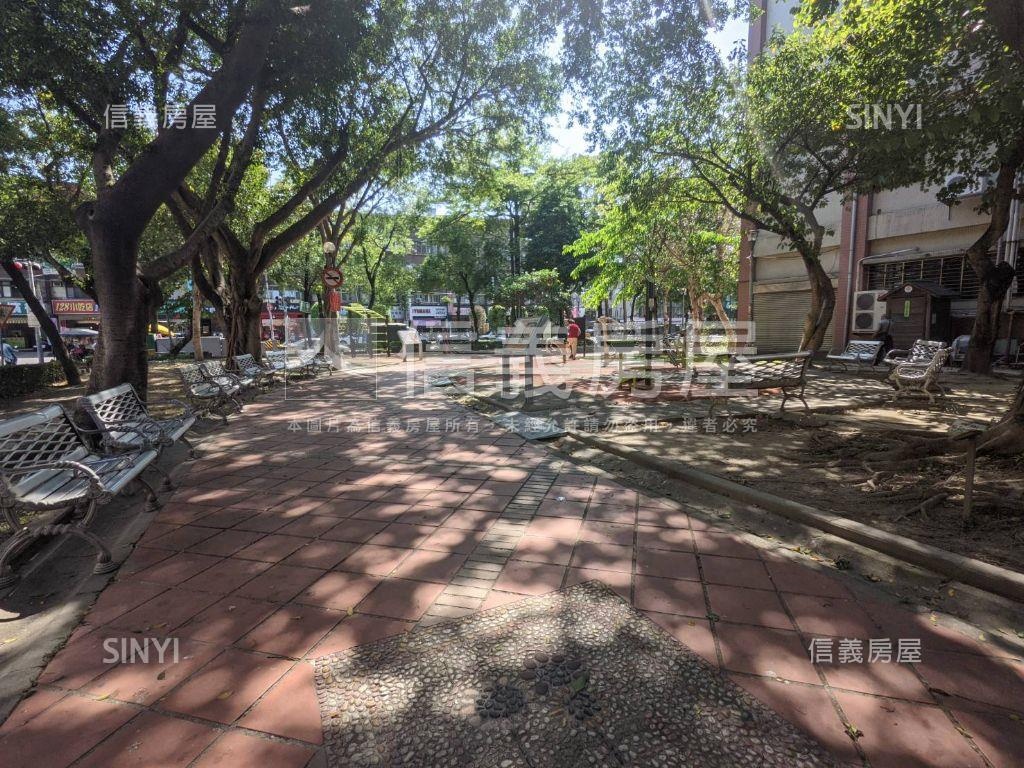 忠孝商圈稀有２樓房屋室內格局與周邊環境