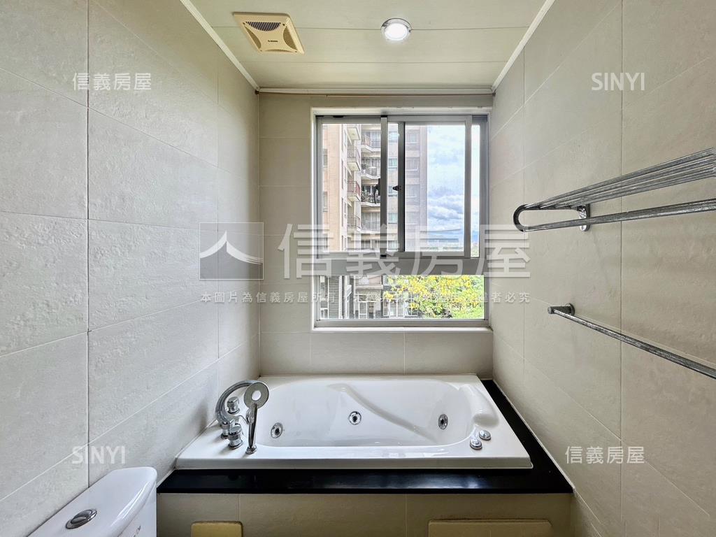 大自然．美景三房雙車位房屋室內格局與周邊環境