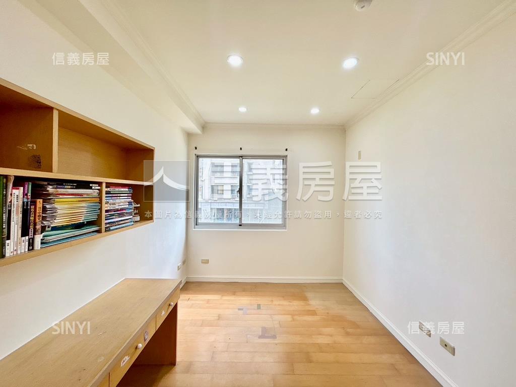 大自然．美景三房雙車位房屋室內格局與周邊環境