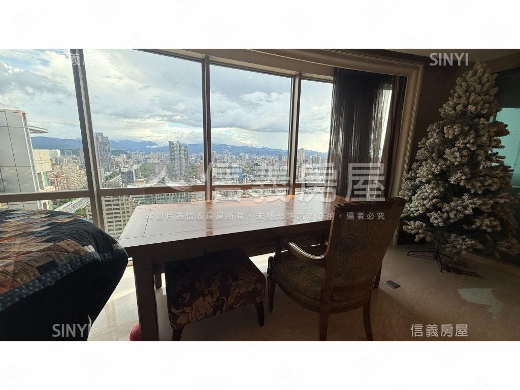 帝寶之王－層峰豪景大戶房屋室內格局與周邊環境