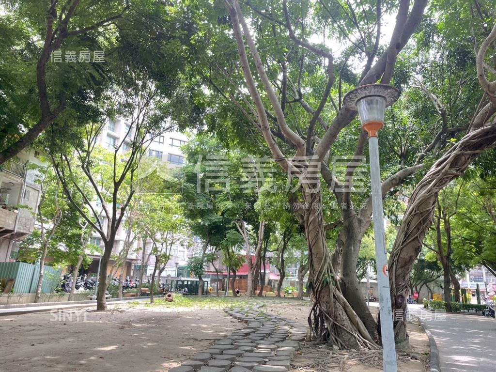 商業區透天！稀有請把握房屋室內格局與周邊環境