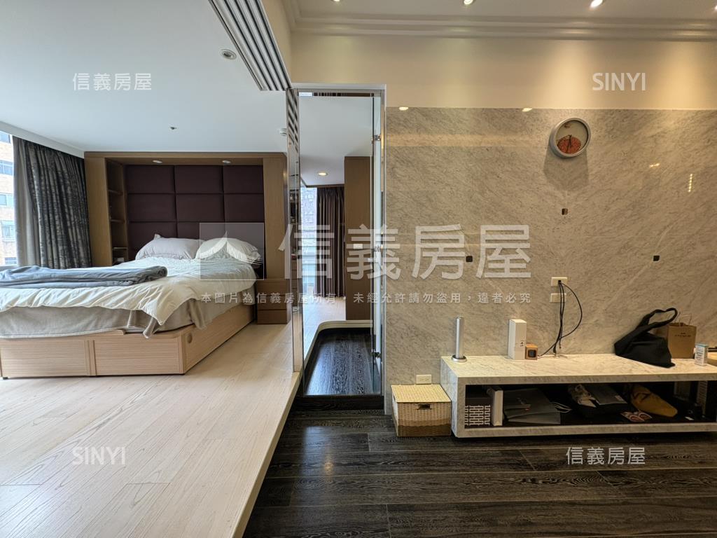 世貿１０１純鋼骨屋況佳房屋室內格局與周邊環境