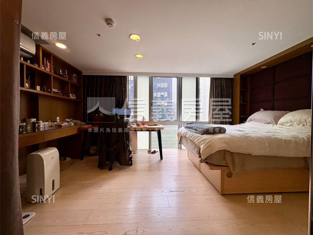 世貿１０１純鋼骨屋況佳房屋室內格局與周邊環境