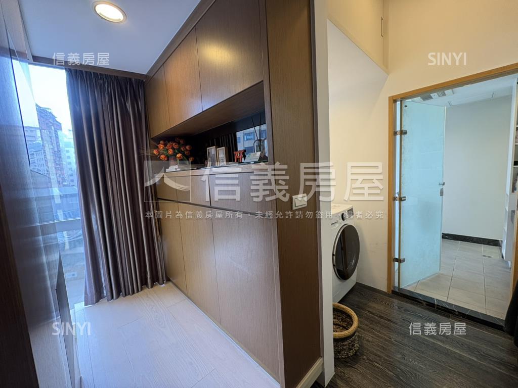 世貿１０１純鋼骨屋況佳房屋室內格局與周邊環境