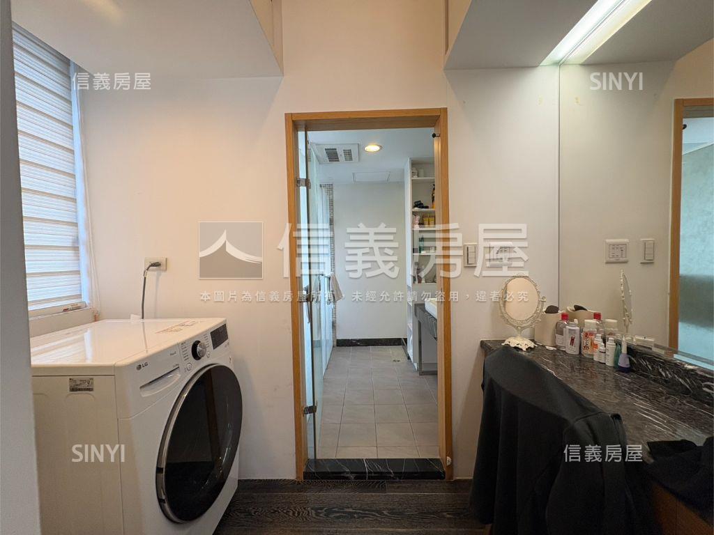 世貿１０１純鋼骨屋況佳房屋室內格局與周邊環境