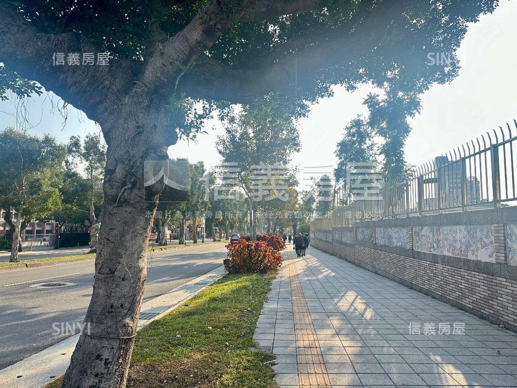 天母西路正三角窗黃金店面房屋室內格局與周邊環境